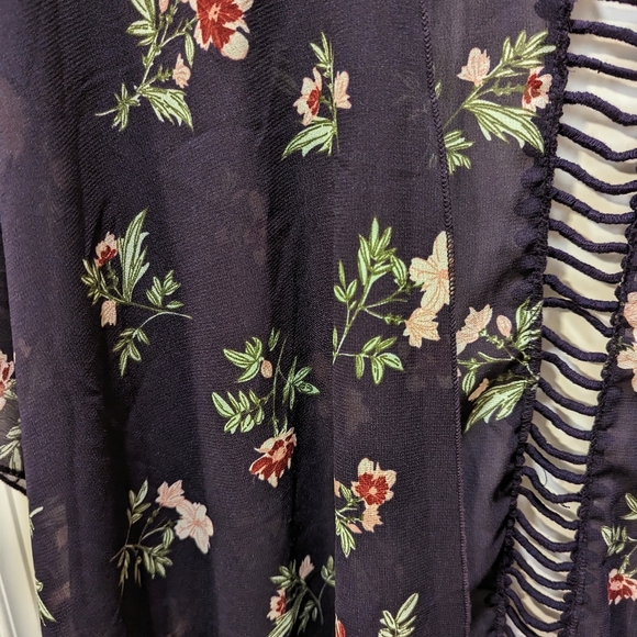Live 4 Truth Women's Size Medium Sheer Plum Purple Cardigan Swim Cover Floral - Picture 4 of 8